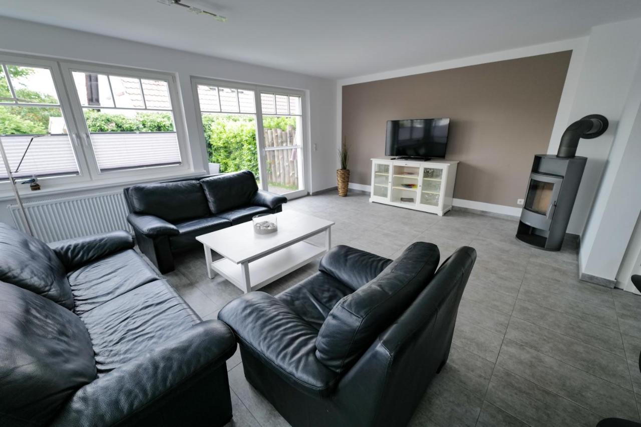 Ostseelagune Zingst, Exklusive Dhh, Strandnah, Sauna, Kamin, 3 Sz, 2 Baeder, Glasfaser, Haustierfrei, Garten Mit Suedterrasse, E-Ladesaeule, 2 Stellplaetze, Strandkorb, Fahrradschuppen, Waschmaschine, Trockner, Nichtraucher ภายนอก รูปภาพ
