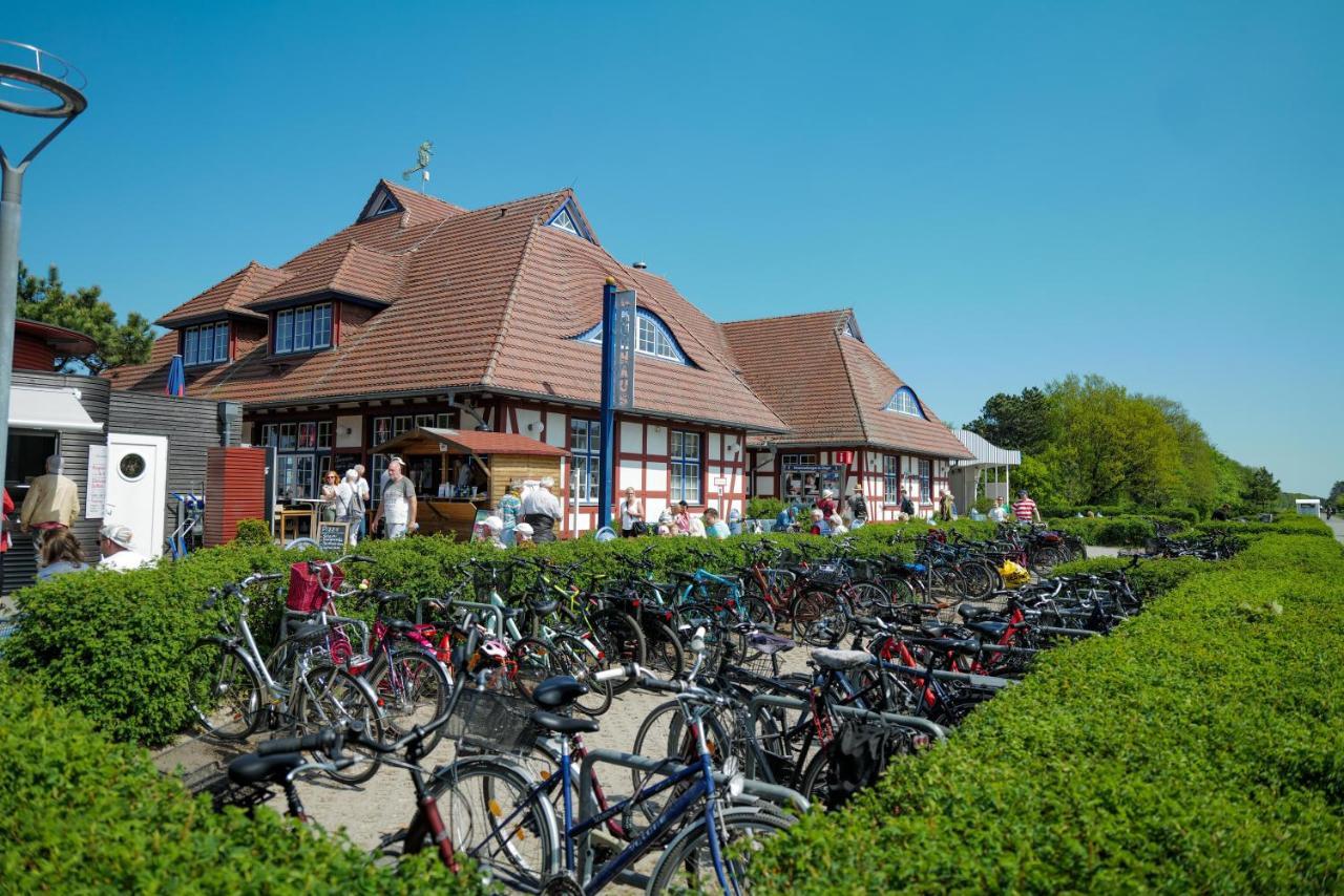Ostseelagune Zingst, Exklusive Dhh, Strandnah, Sauna, Kamin, 3 Sz, 2 Baeder, Glasfaser, Haustierfrei, Garten Mit Suedterrasse, E-Ladesaeule, 2 Stellplaetze, Strandkorb, Fahrradschuppen, Waschmaschine, Trockner, Nichtraucher ภายนอก รูปภาพ
